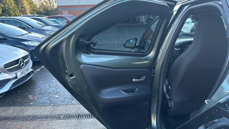 Toyota Aygo X 1.0 VVT-i Edge 5dr Petrol Hatchback